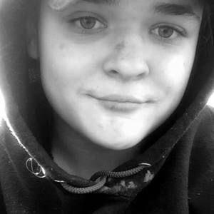 Meet your Posher, Lydia